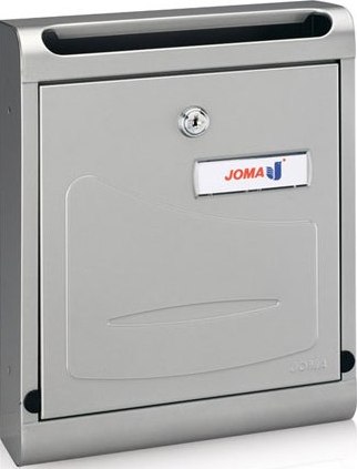 Buzón modelo Hall-10 (Joma) de superficie, con cuerpo y puerta fabricado en chapa de acero electrocincada color pintura inox. Apertura hacia abajo.